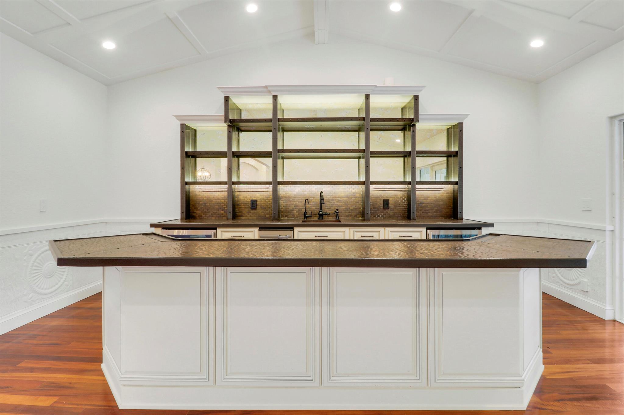 PADDOCK PARK 1 OF WELLING - Residential Lease