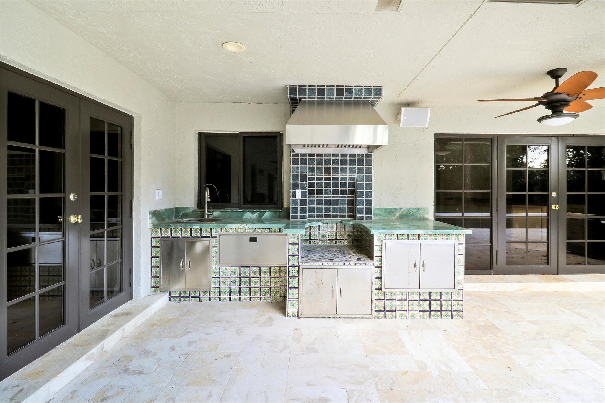 PADDOCK PARK 1 OF WELLING - Residential Lease