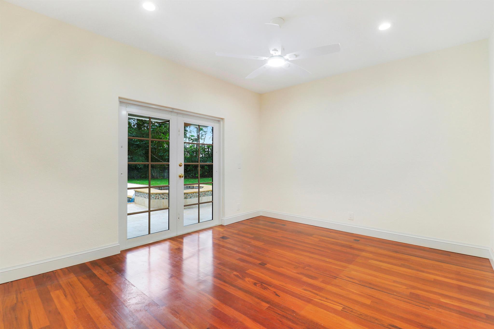 PADDOCK PARK 1 OF WELLING - Residential Lease