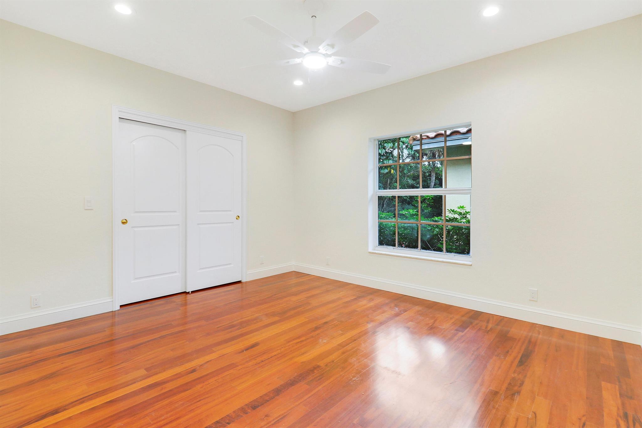 PADDOCK PARK 1 OF WELLING - Residential Lease