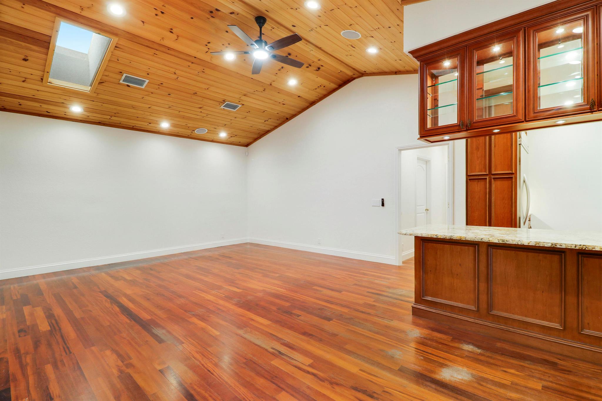 PADDOCK PARK 1 OF WELLING - Residential Lease