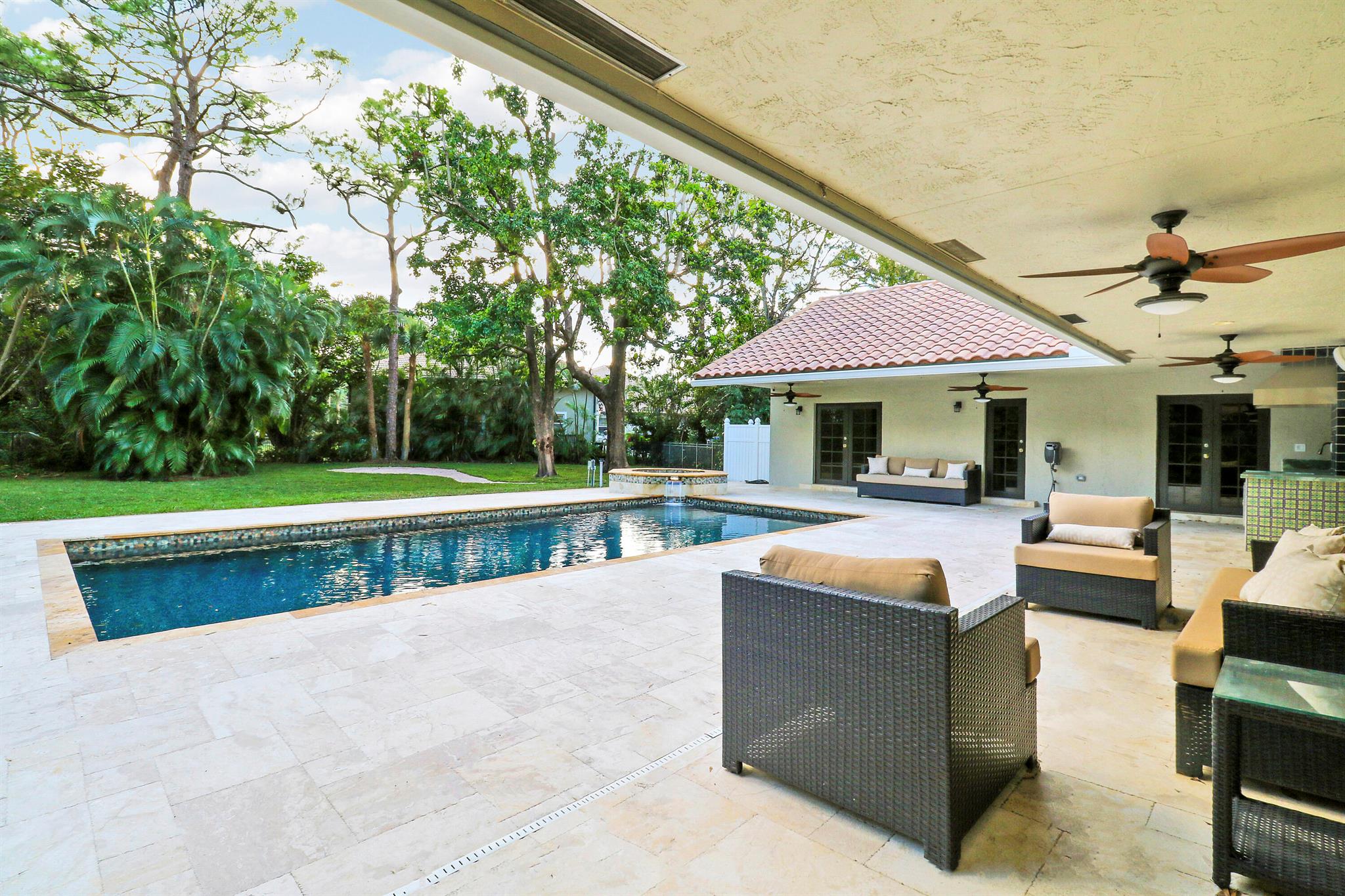 PADDOCK PARK 1 OF WELLING - Residential Lease