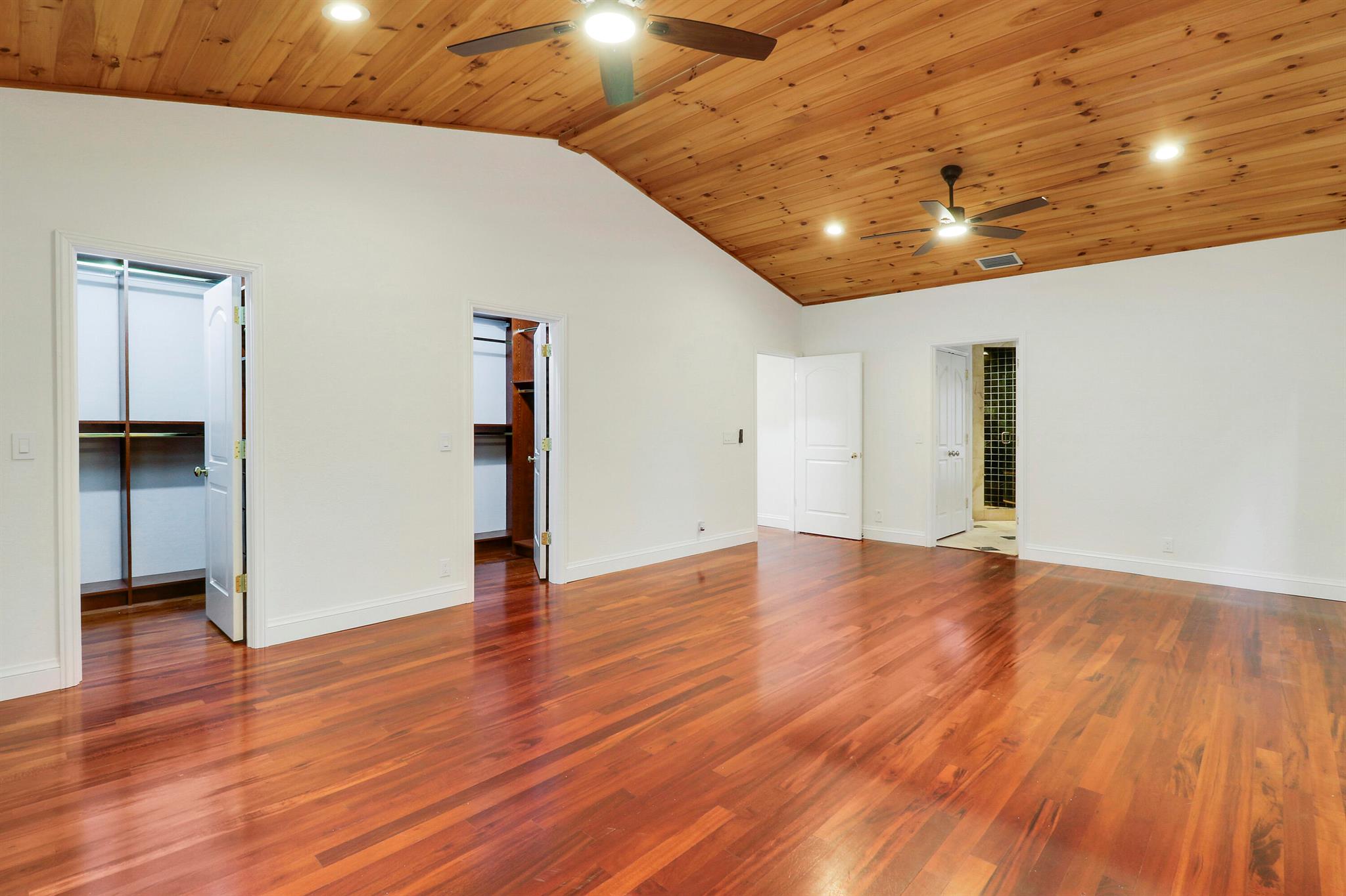 PADDOCK PARK 1 OF WELLING - Residential Lease