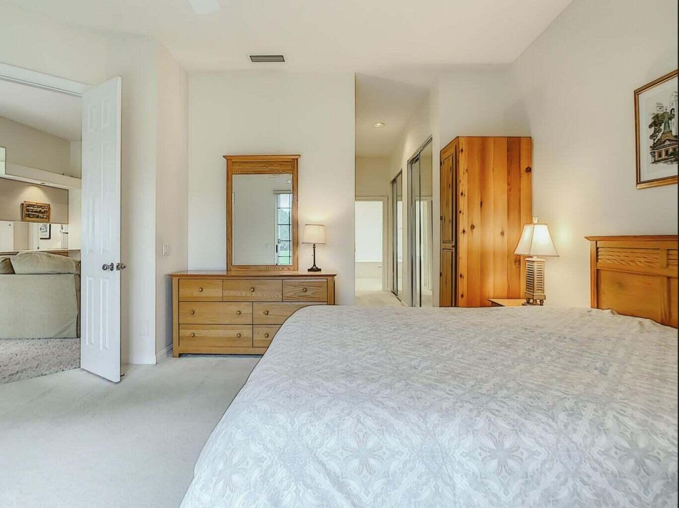 DOUBLE TREE - Residential Lease