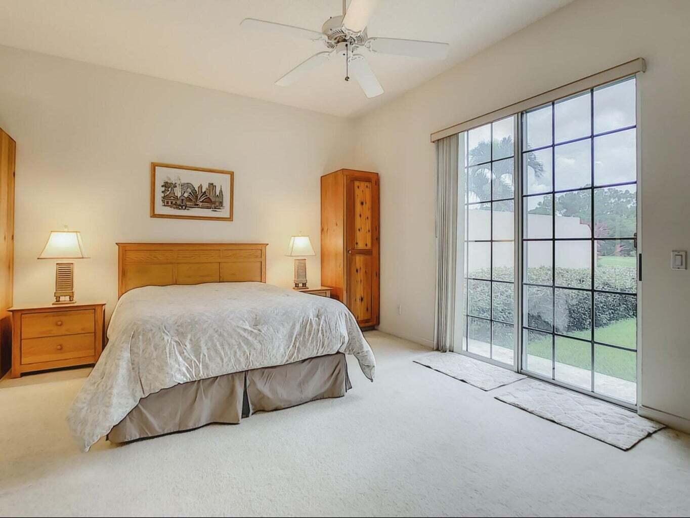 DOUBLE TREE - Residential Lease