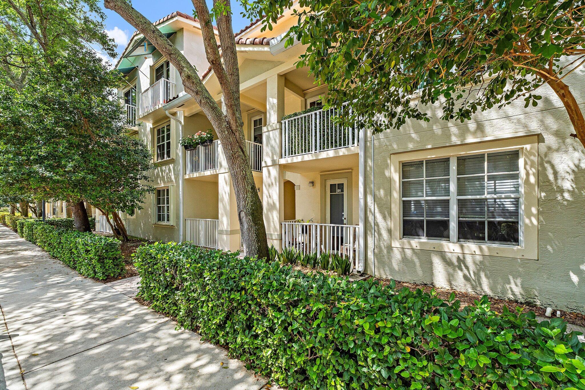 VILLAGE AT ABACOA CONDO - Residential