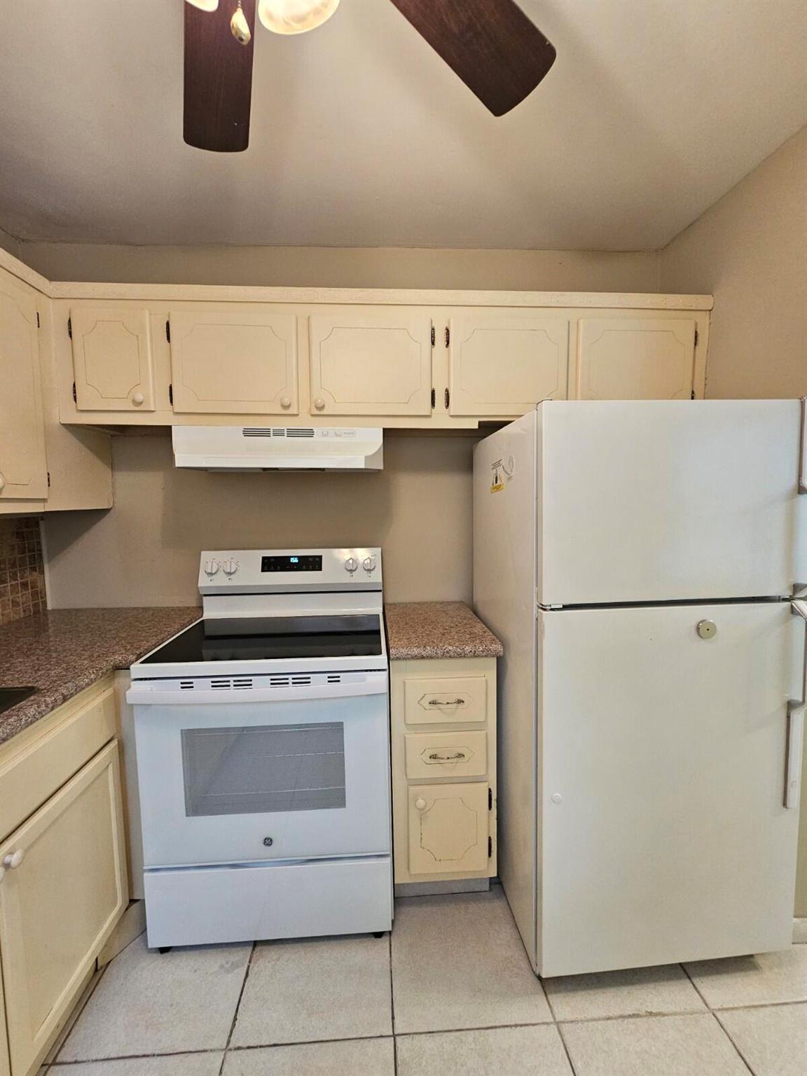 NORWICH CONDO - Residential Lease