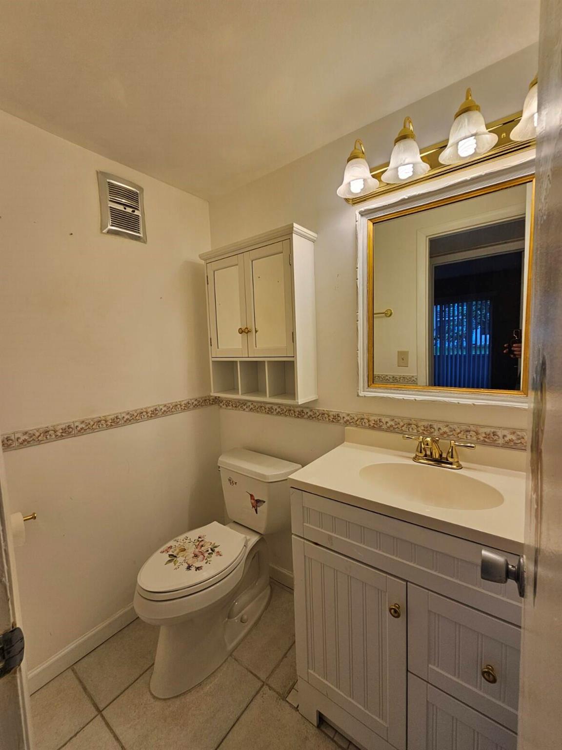 NORWICH CONDO - Residential Lease