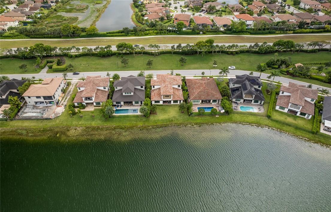 Bruschi Prop 180-105 B - Residential
