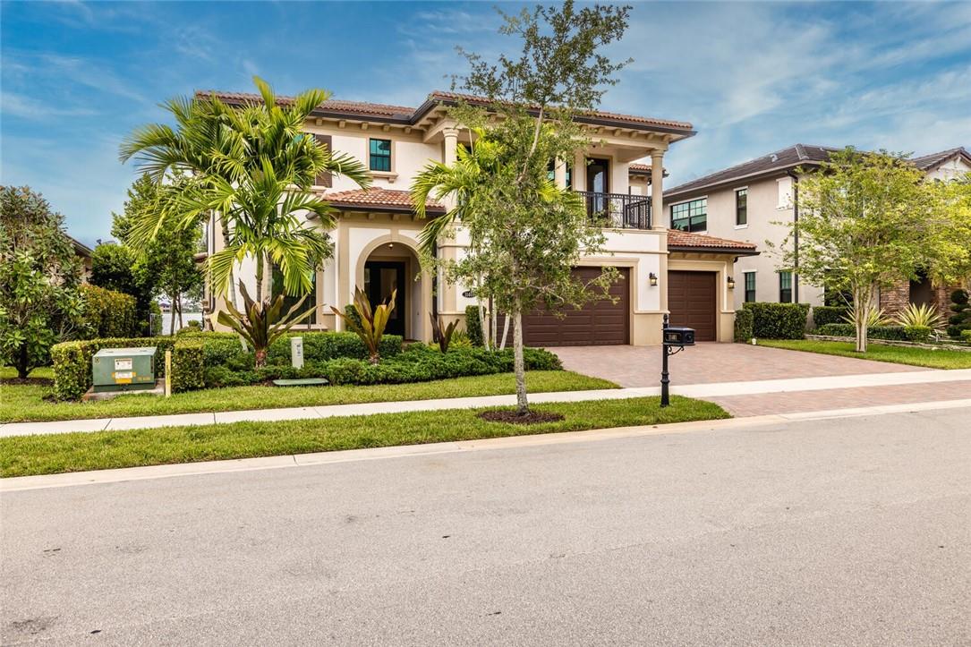 Bruschi Prop 180-105 B - Residential
