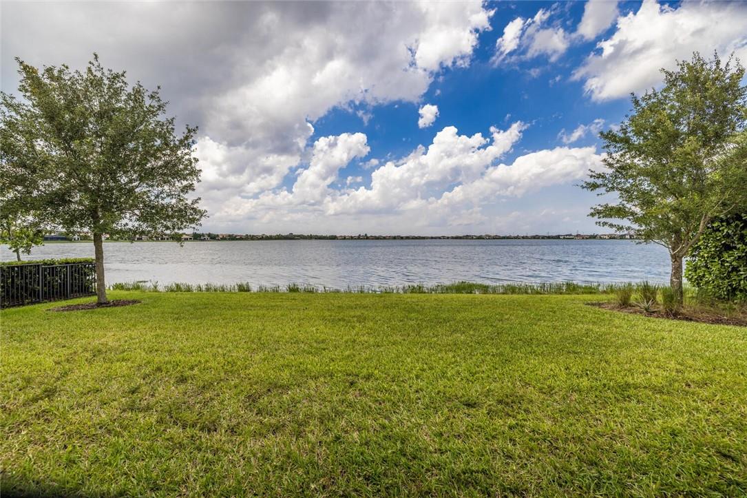 Bruschi Prop 180-105 B - Residential