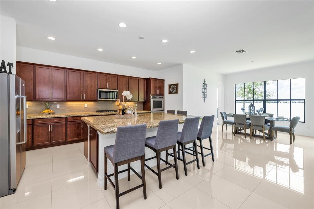 Bruschi Prop 180-105 B - Residential