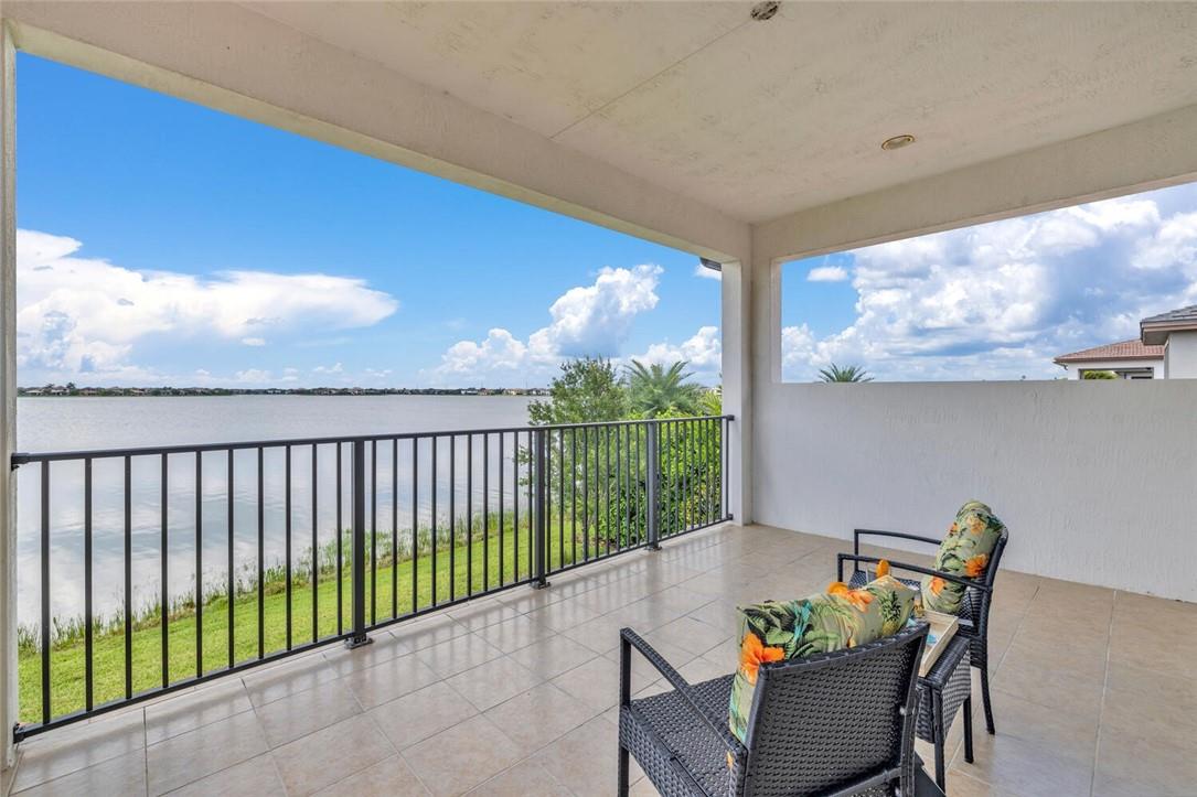 Bruschi Prop 180-105 B - Residential