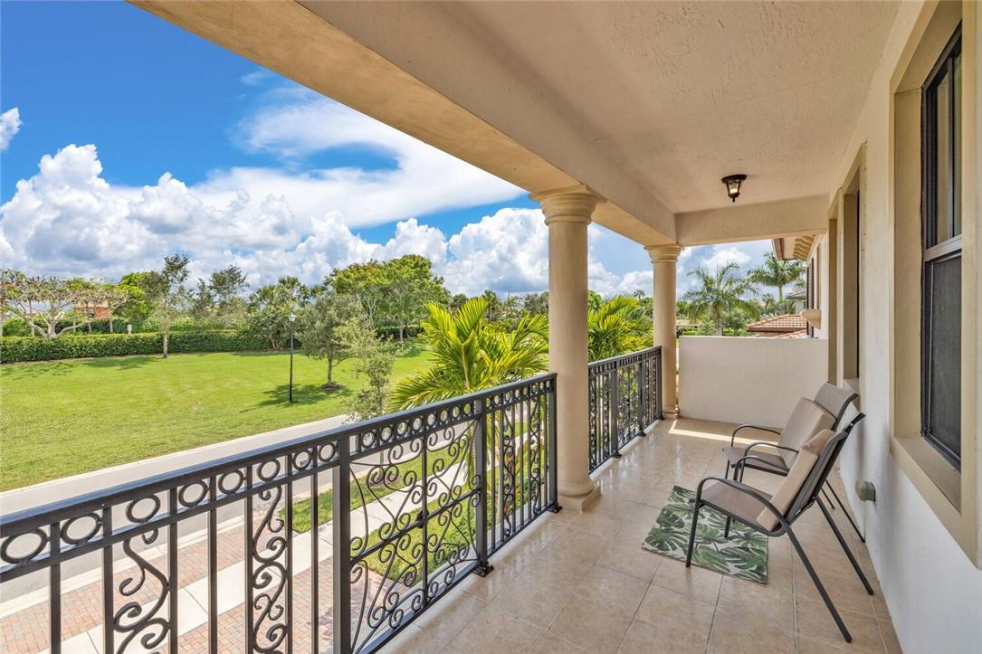 Bruschi Prop 180-105 B - Residential