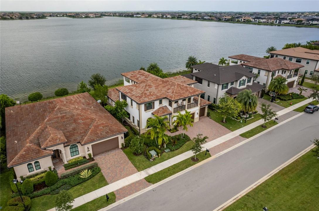 Bruschi Prop 180-105 B - Residential