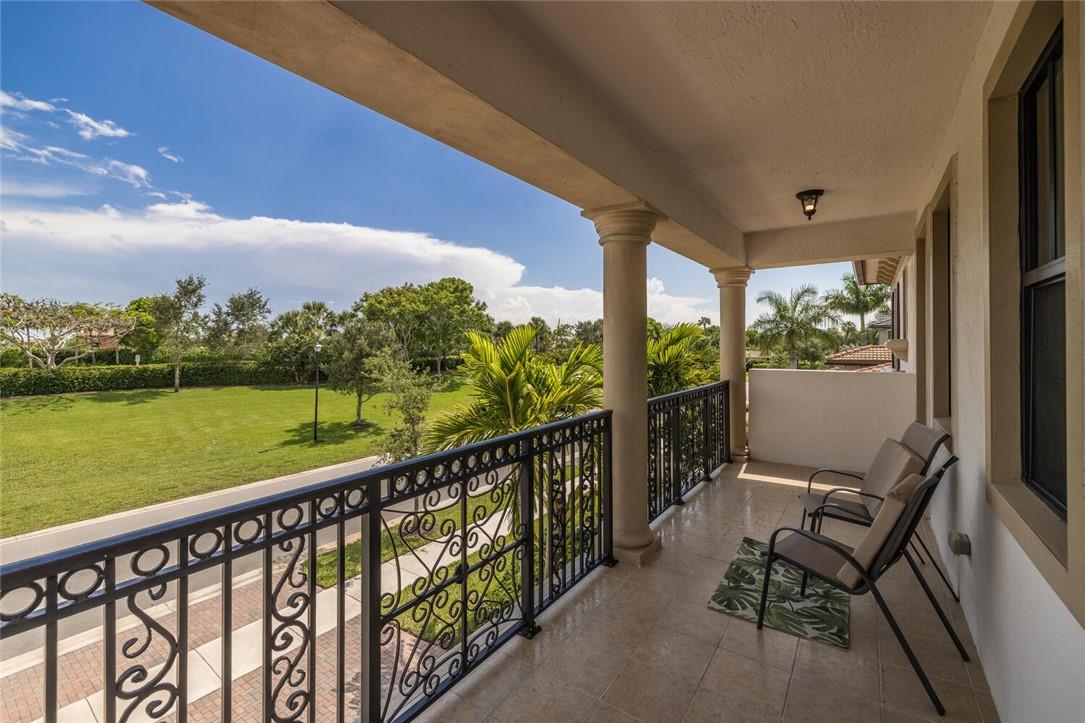 Bruschi Prop 180-105 B - Residential