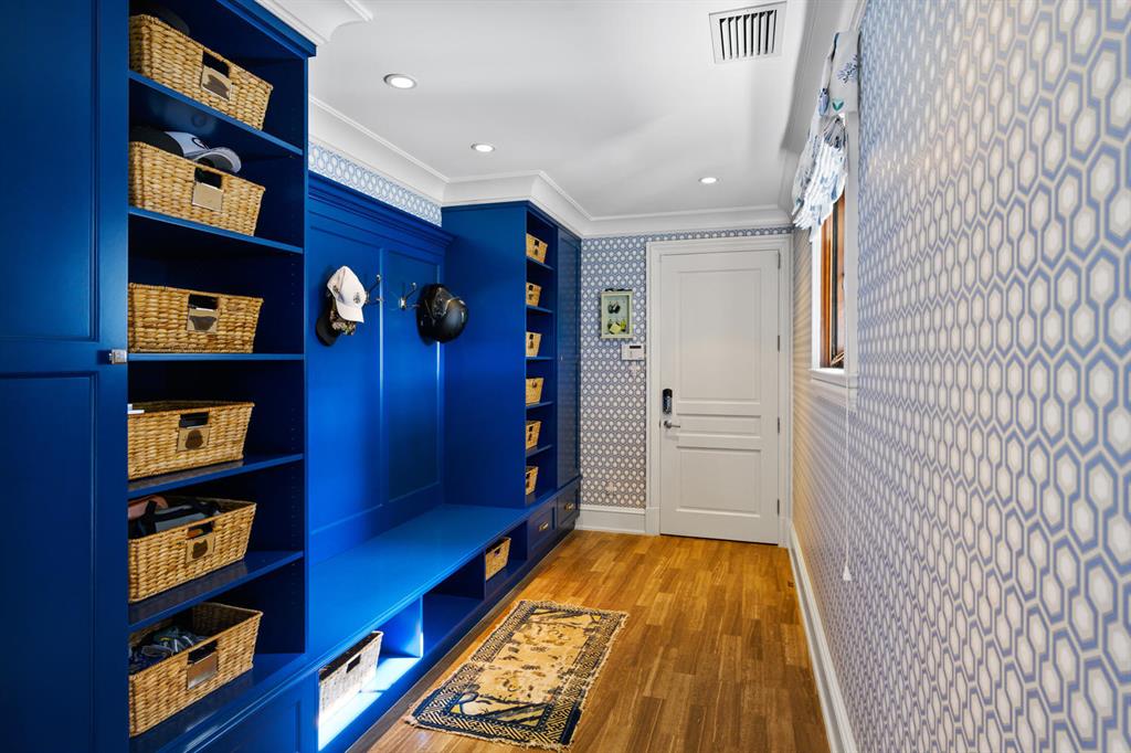 CYPRESS ISLAND OF PALM BEACH POLO & COUN - Residential