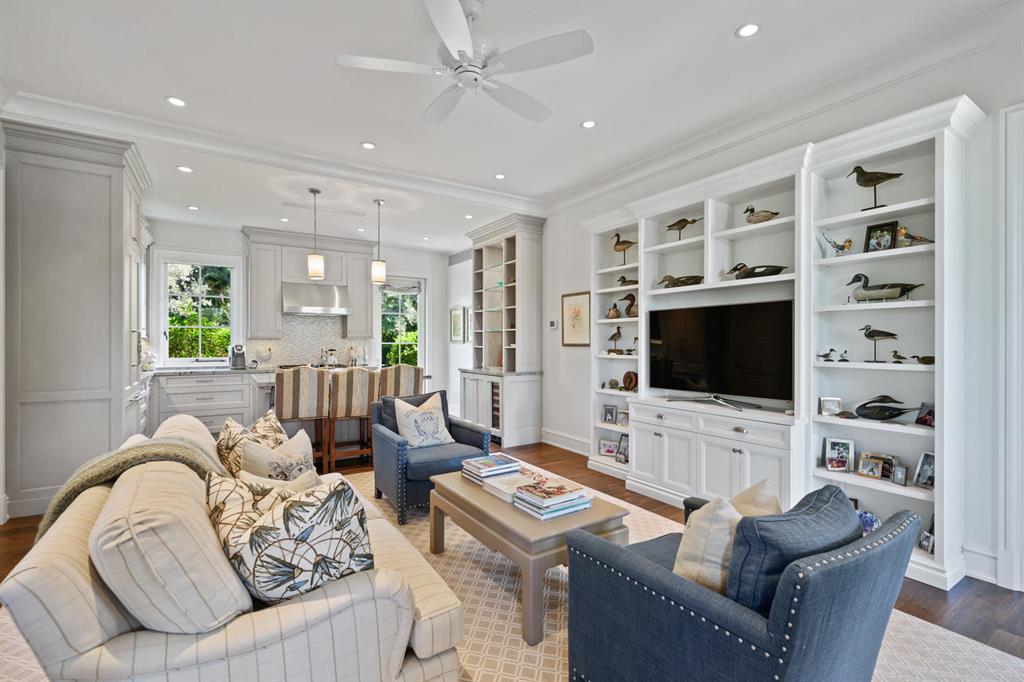 CYPRESS ISLAND OF PALM BEACH POLO & COUN - Residential