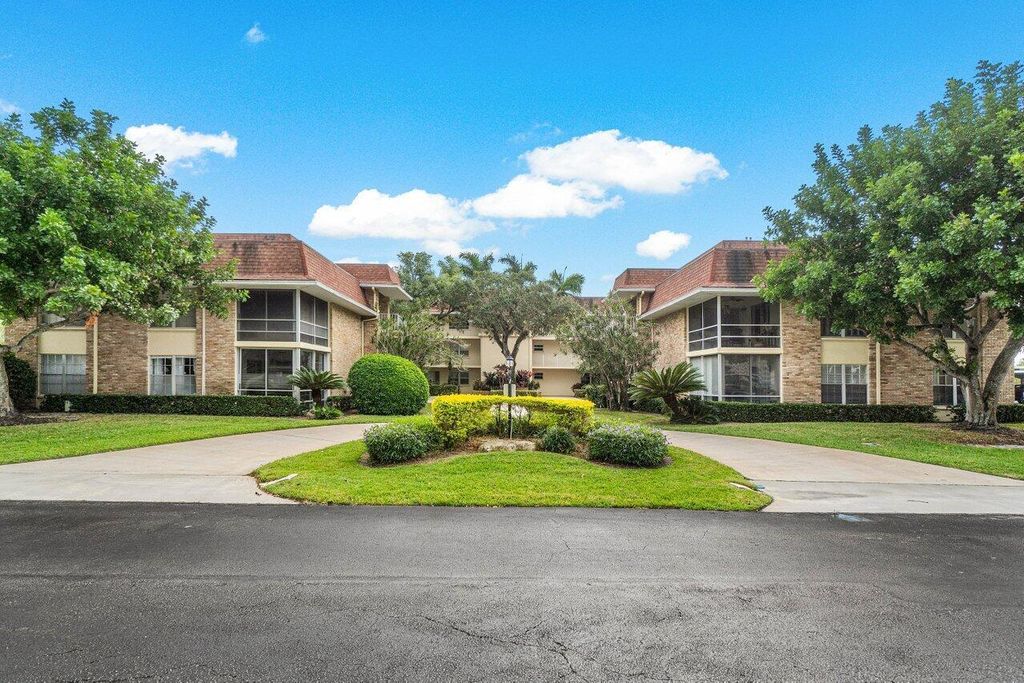 Photo of 5510 Tamberlane Circle #243, Palm Beach Gardens, FL 33418 (MLS # R11148330)