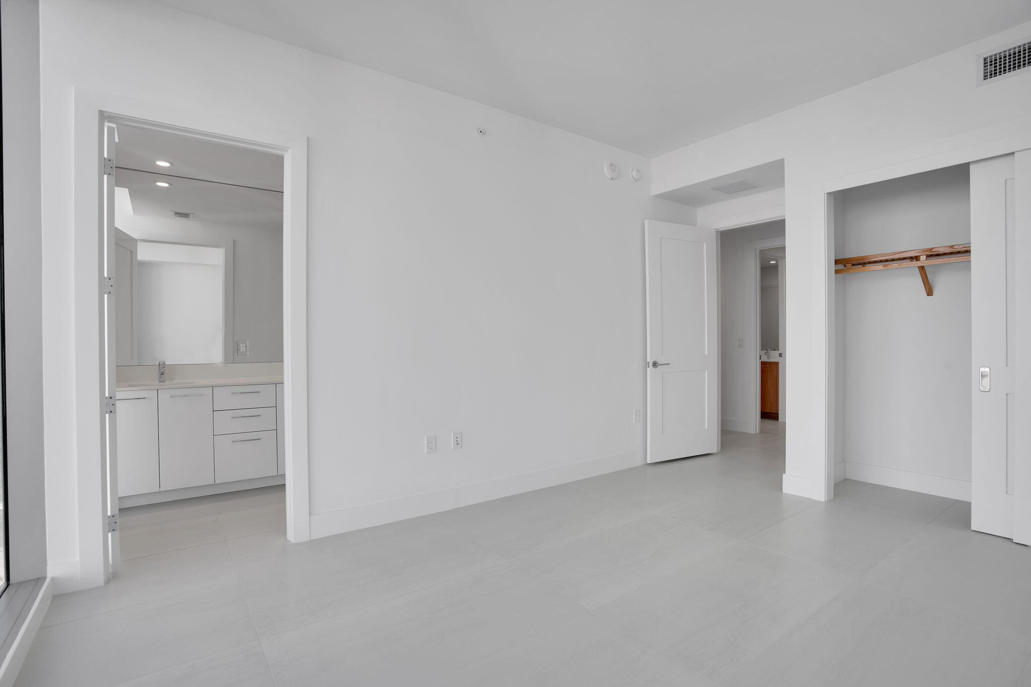 Selene Oceanfront Residences - Residential Lease