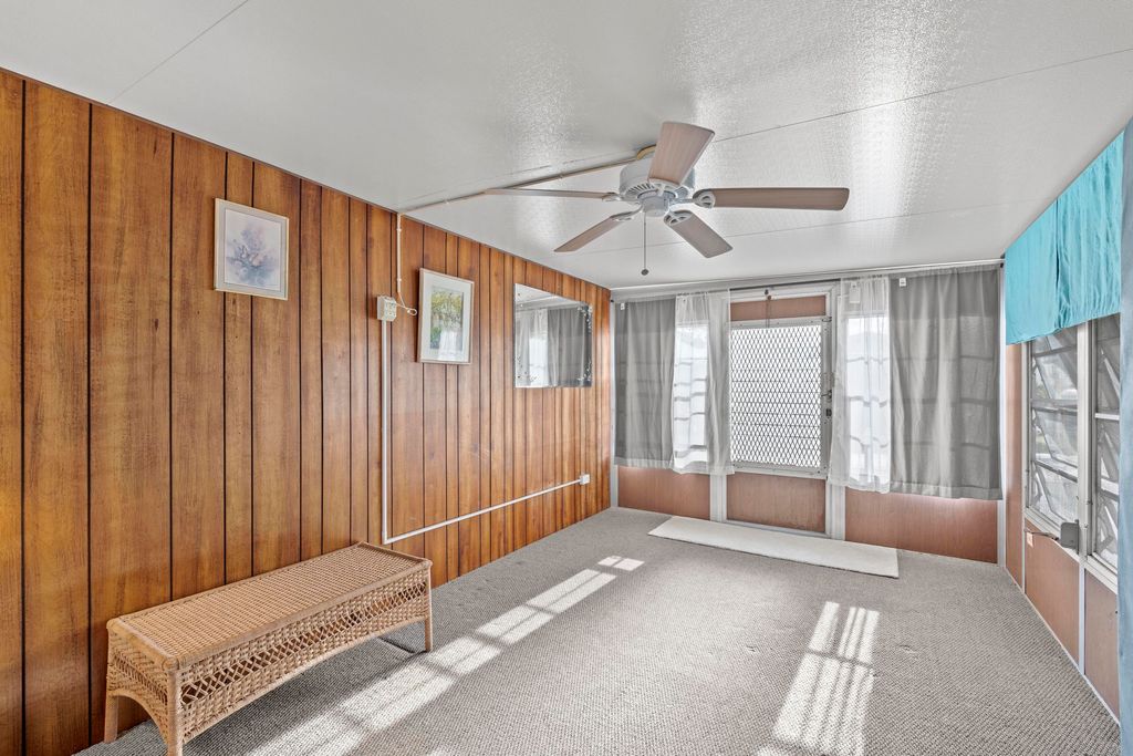 Photo of 8949 Oak Street, Boynton Beach, FL 33436 (MLS # B26027748)