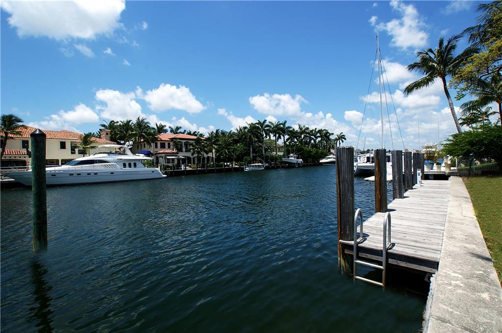 Lucille Island 37-19 B - Residential