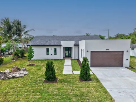 3920 Espan Court, Palm Springs, FL MLS: R11080941