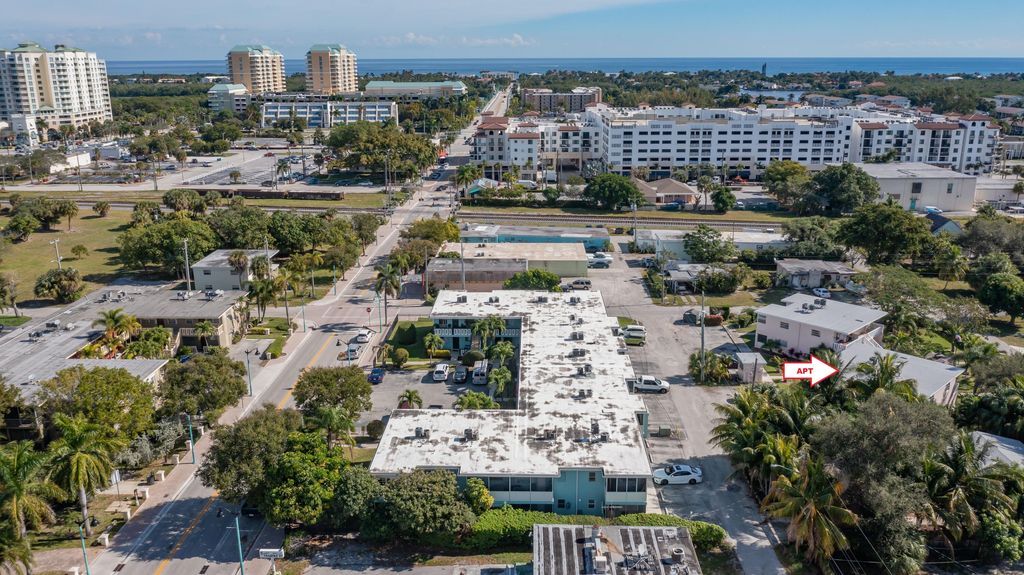 Photo of 221 SE 1st Avenue #202, Boynton Beach, FL 33435 (MLS # R10960267)