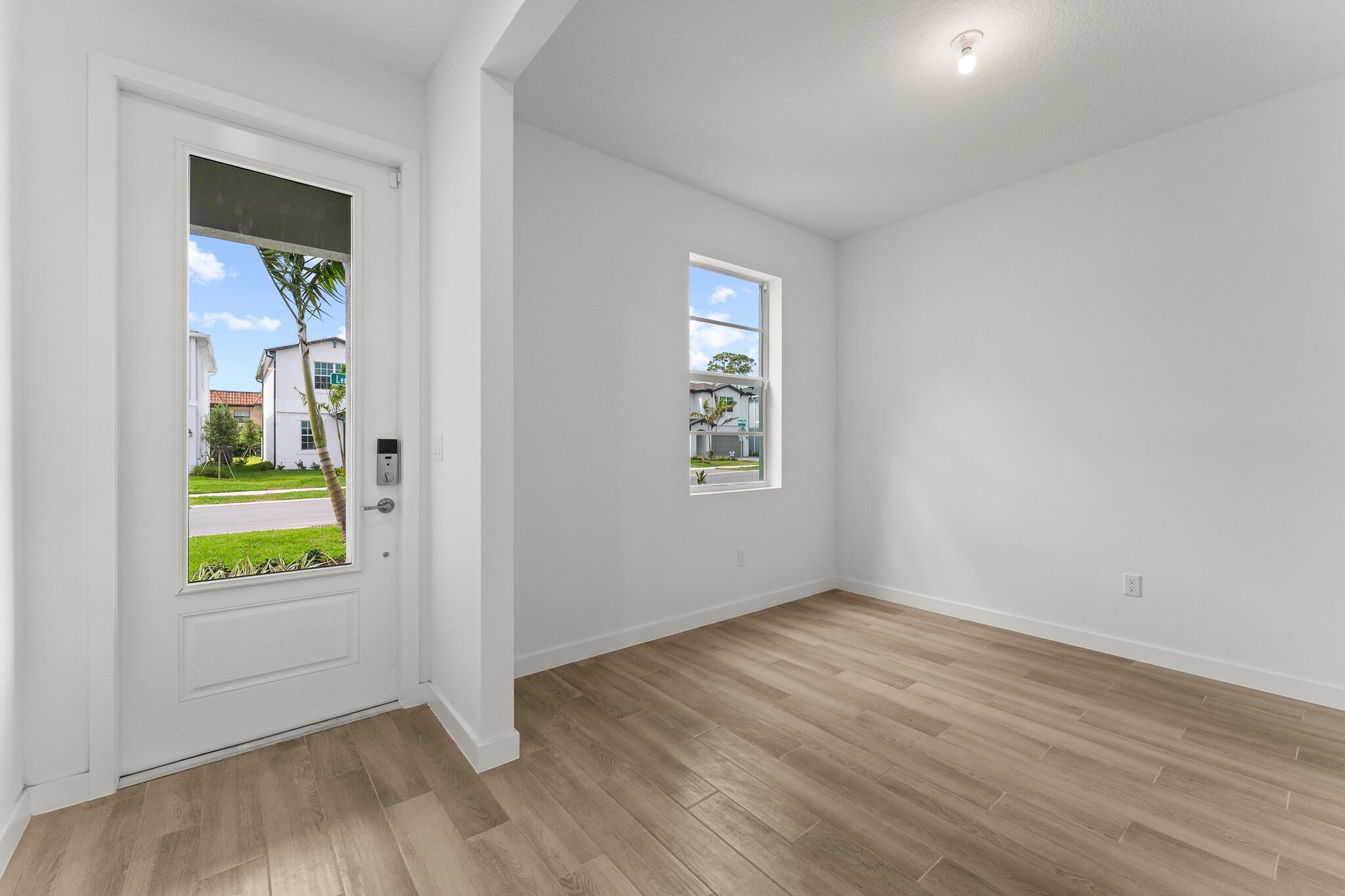 7273 Lenora Lane