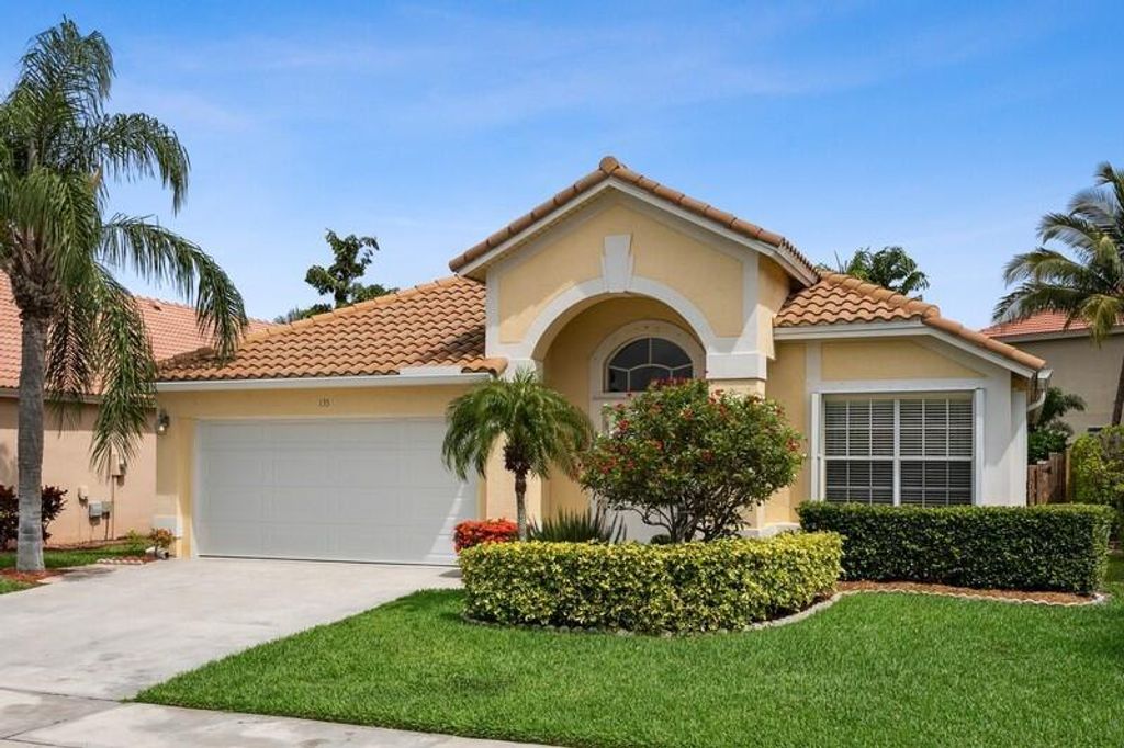 Photo of 135 St Michaels Court Ct, Jupiter, FL 33458 (MLS # R10812246)