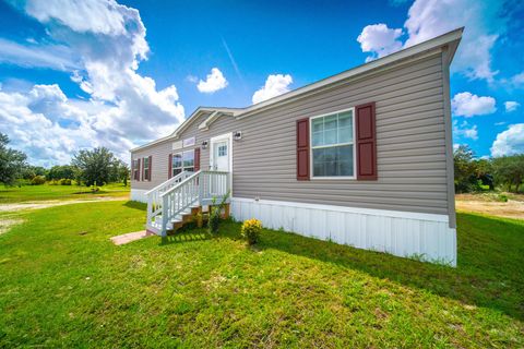 A home in Okeechobee