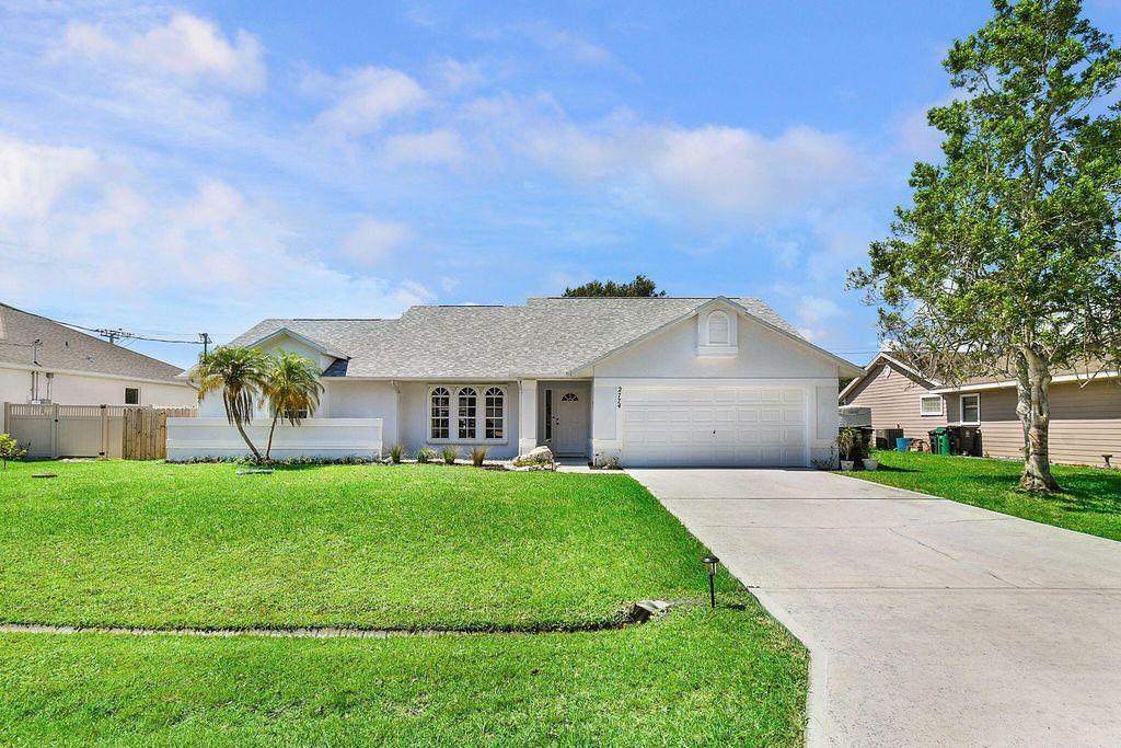 Photo of 2774 SE Export Avenue, Port Saint Lucie, FL 34952 (MLS # R10988802)