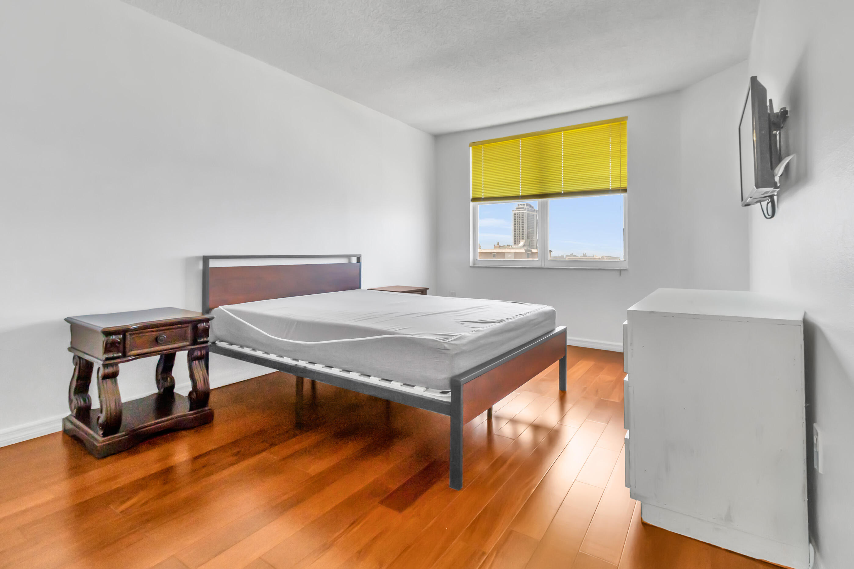 HEMISPHERES CONDO - Residential