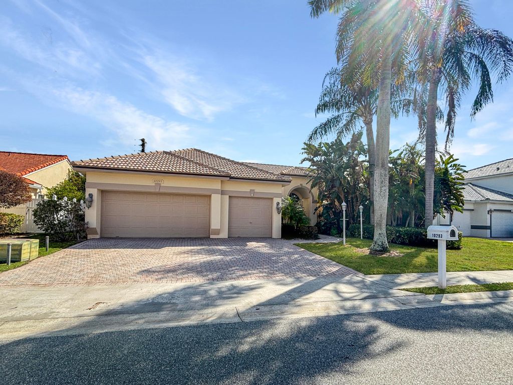 Photo of 10293 Allamanda Boulevard, Palm Beach Gardens, FL 33410 (MLS # R11162885)