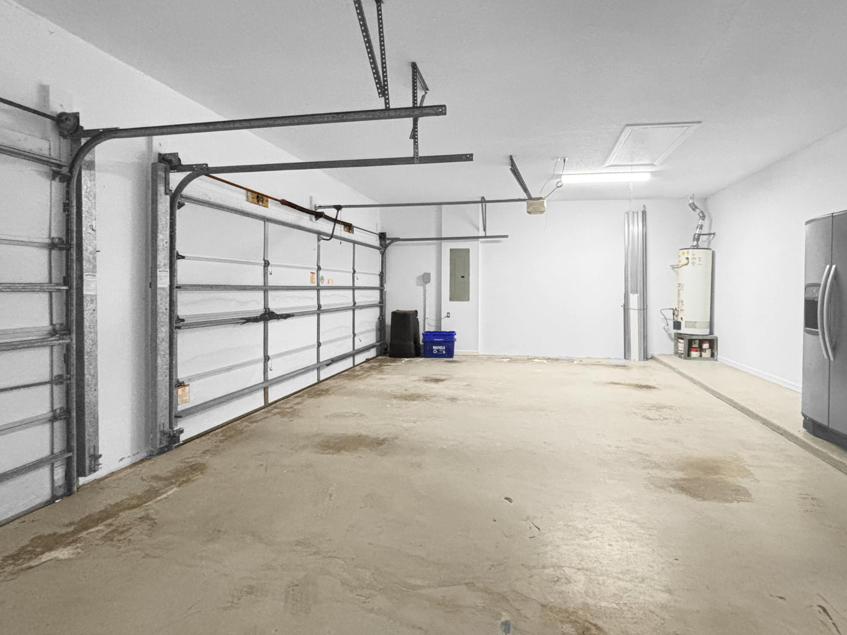 SIENA OAKS - Residential Lease