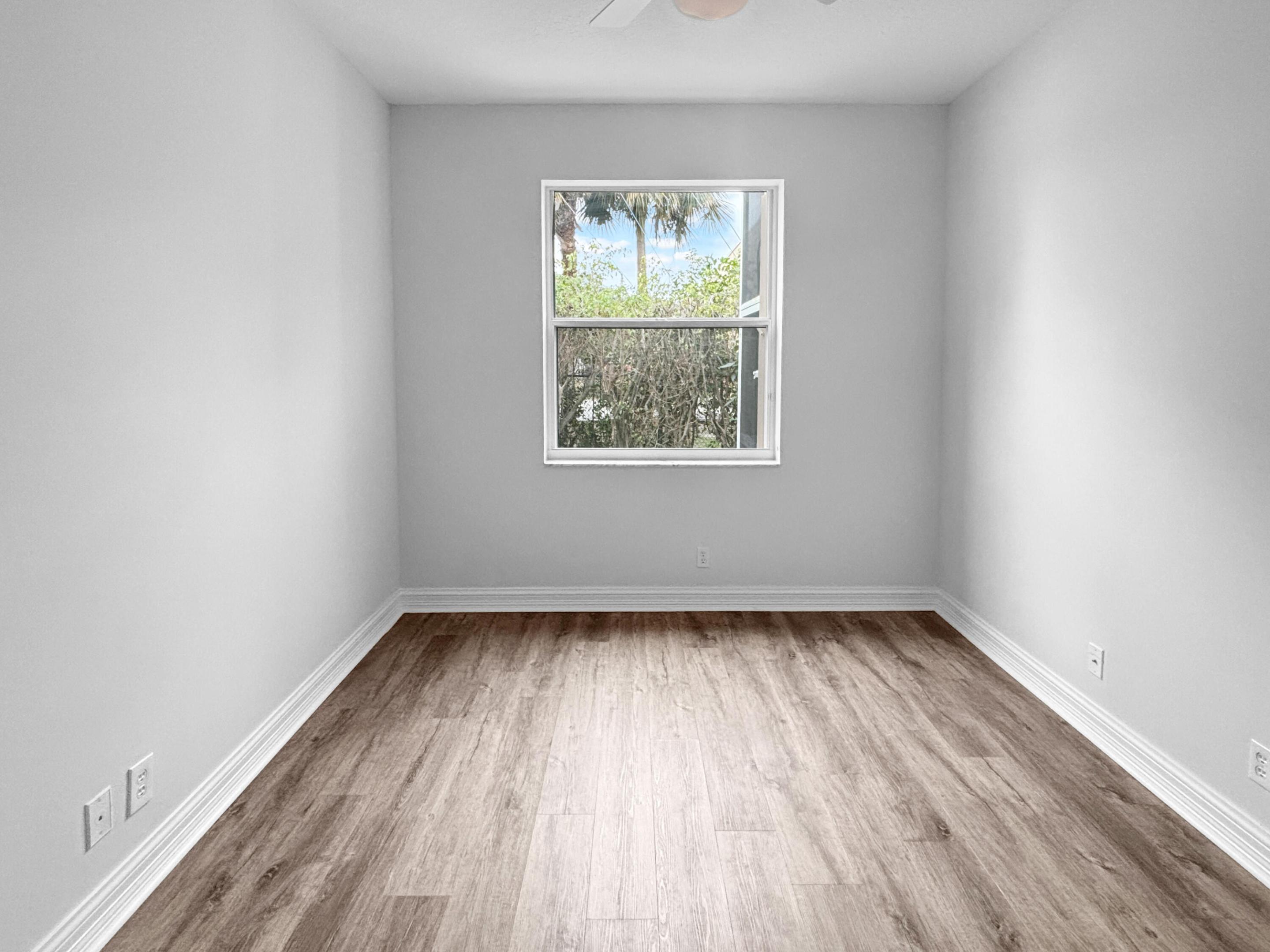 SIENA OAKS - Residential Lease