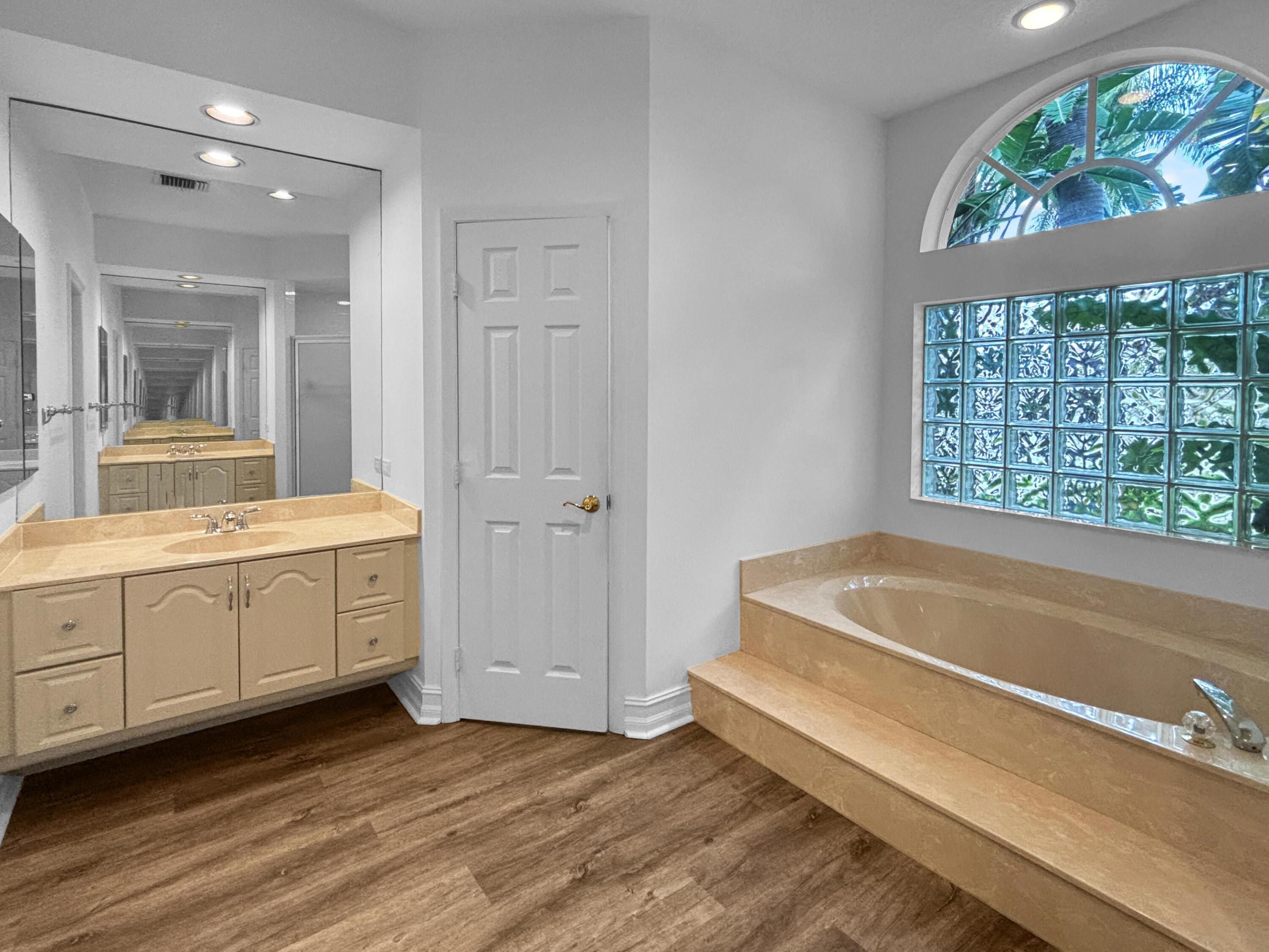 SIENA OAKS - Residential Lease