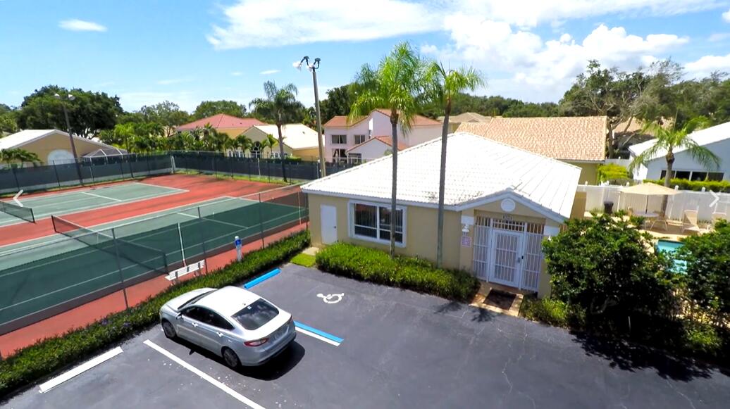 SIENA OAKS - Residential Lease