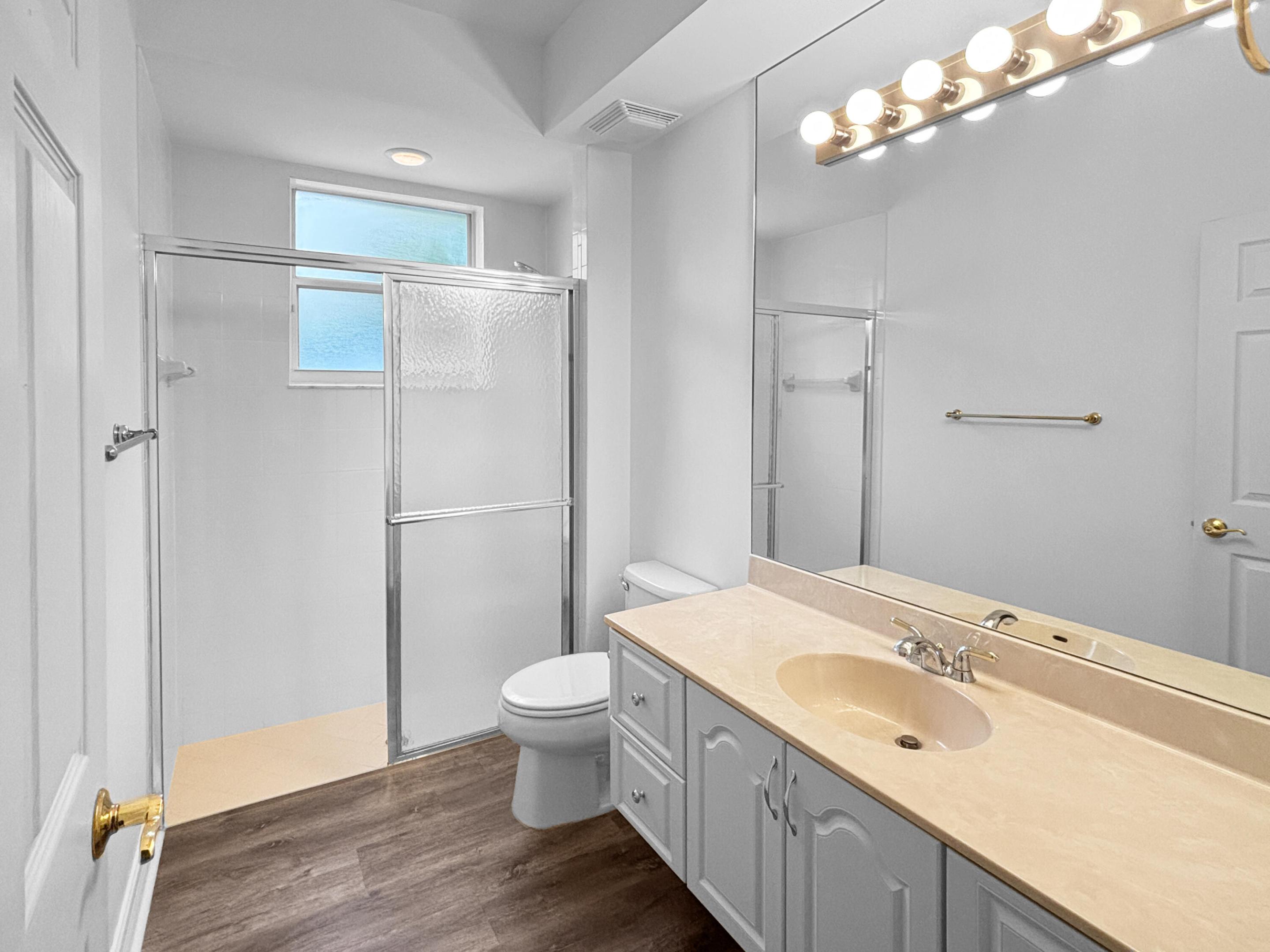 SIENA OAKS - Residential Lease