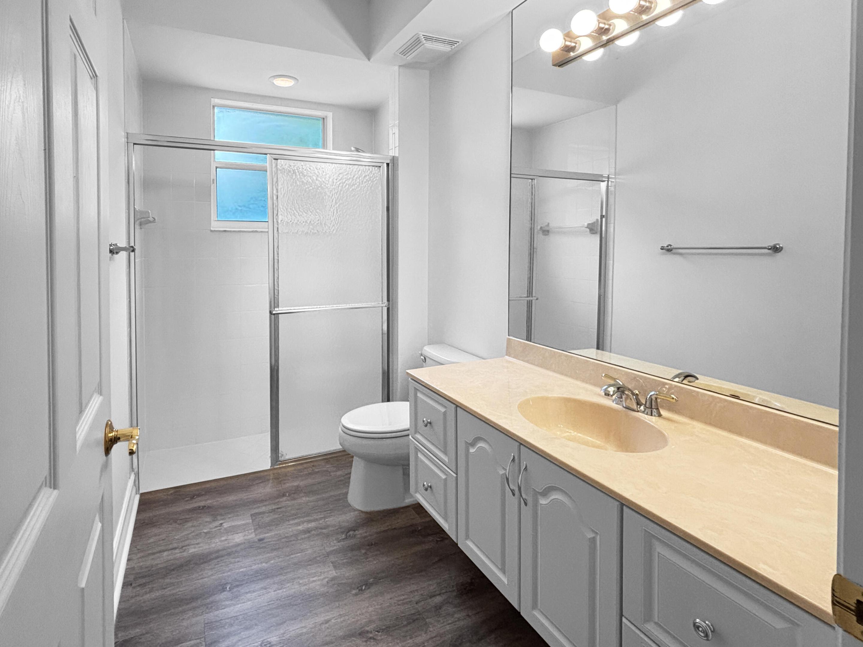 SIENA OAKS - Residential Lease