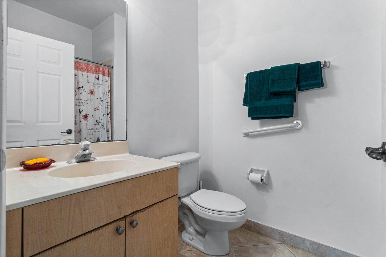 ANDROS ISLE PAR F - Residential