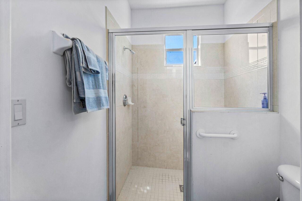 ANDROS ISLE PAR F - Residential