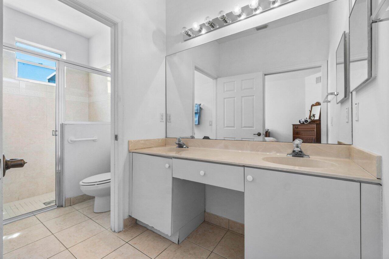 ANDROS ISLE PAR F - Residential