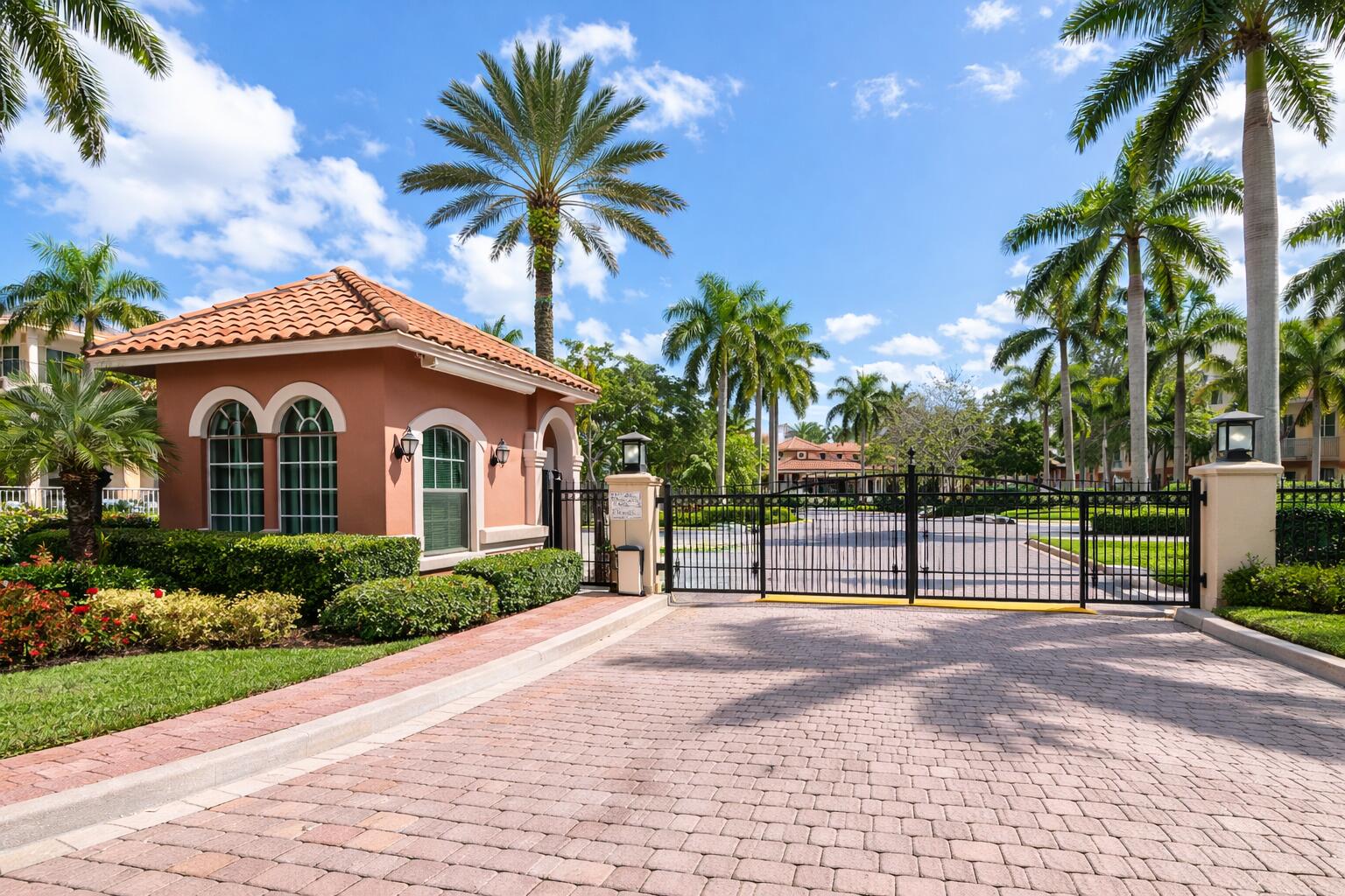 ST ANDREWS AT POLO CLUB CONDO - Residential