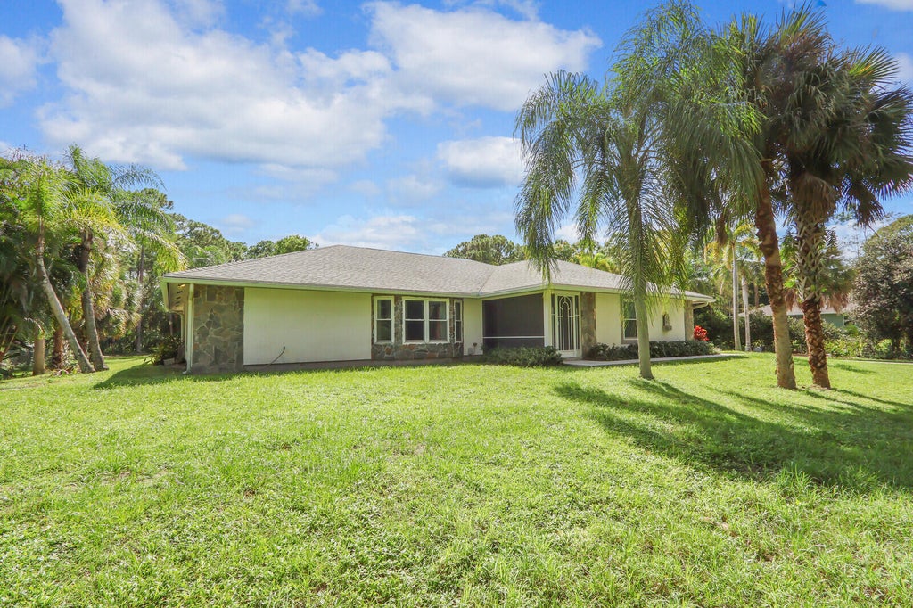 Photo of 10358 158th Street N, Jupiter, FL 33478 (MLS # R11131113)