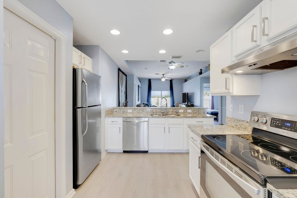 Photo of 6934 Mitchell Street, Jupiter, FL 33458 (MLS # R11157914)