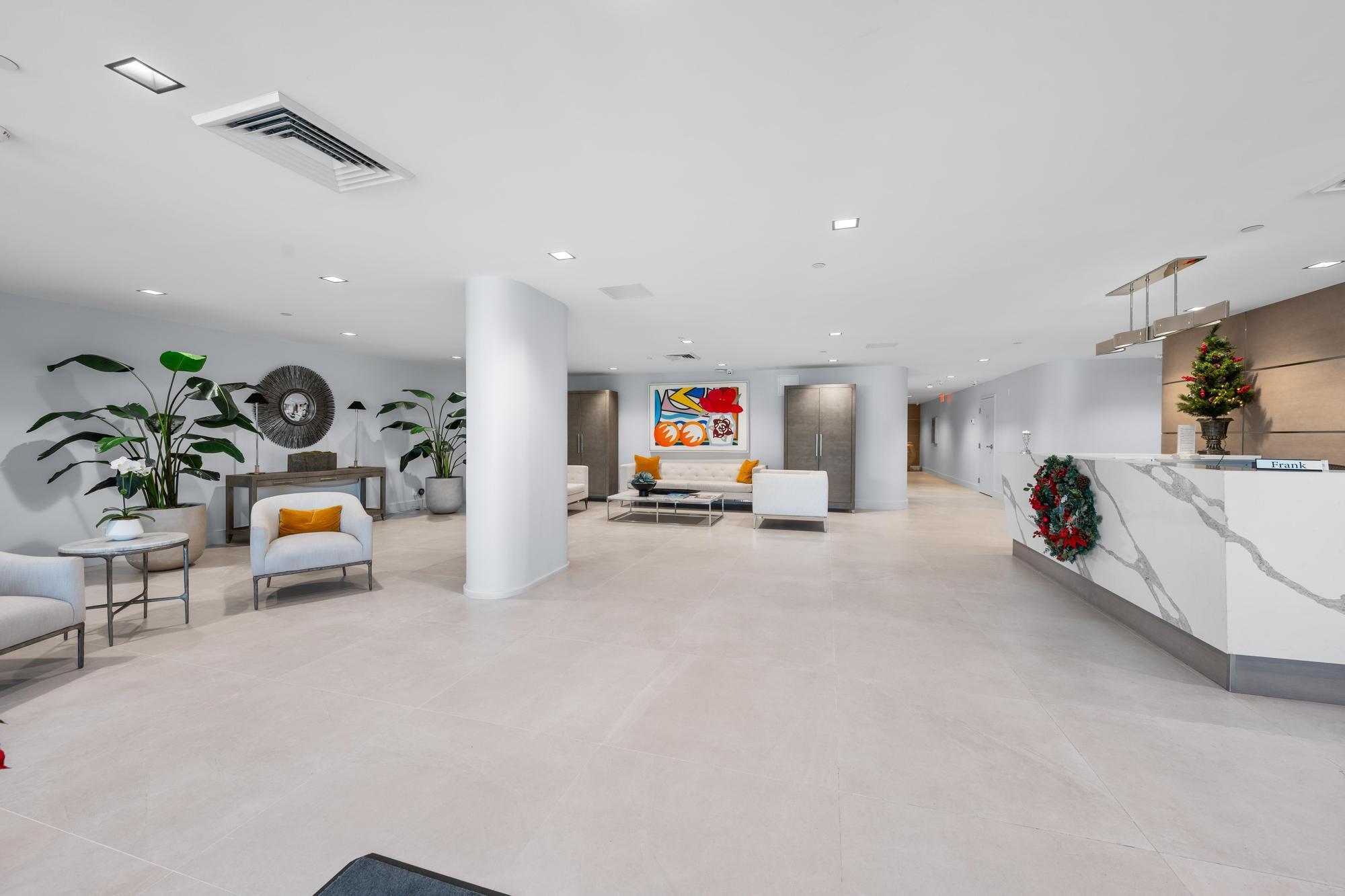 BEACH POINT CONDO - Residential