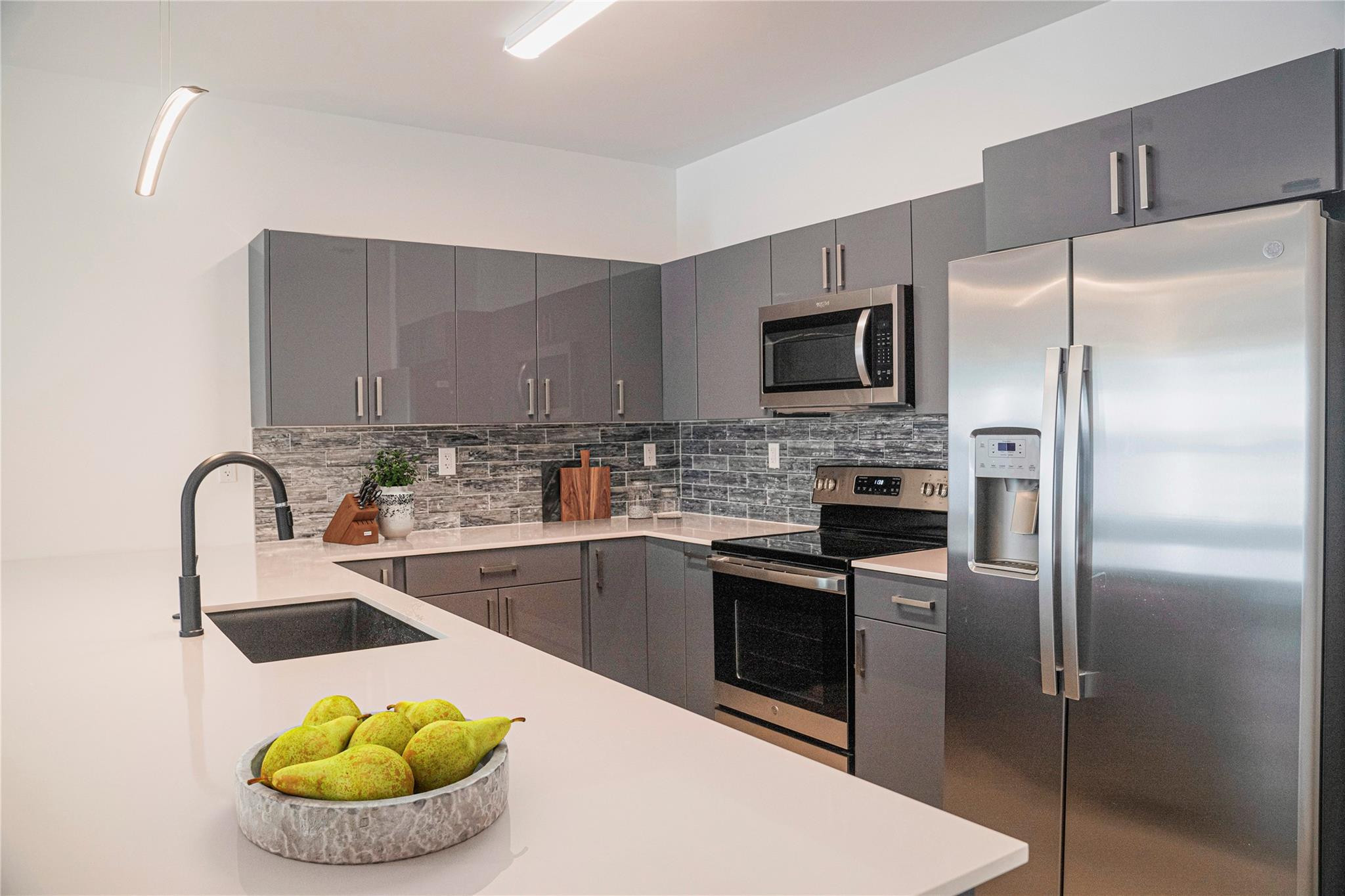 PROGRESSO - Residential Lease