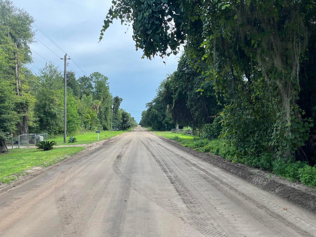 INTERLACHEN LAKES ESTATES - Land