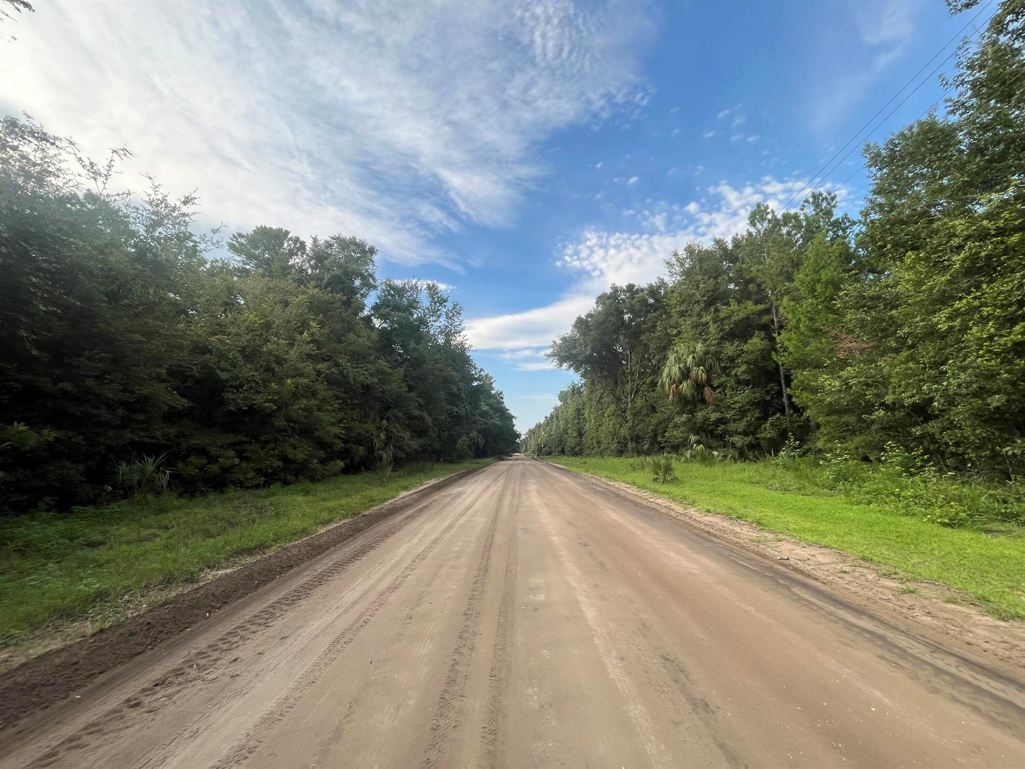 INTERLACHEN LAKES ESTATES - Land